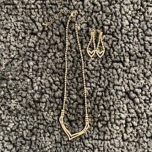 NEW Gold Zirconia Studded Princess Necklace Heart Teardrop Earrings Set